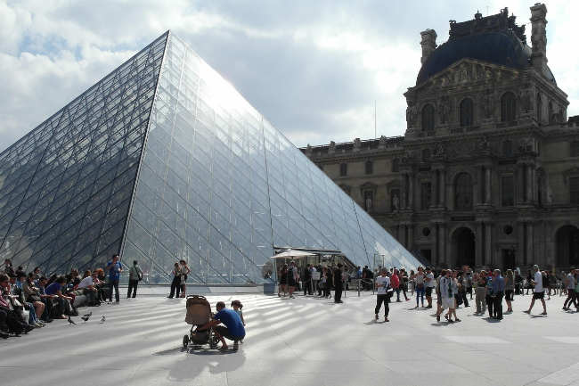 Paris Louvre